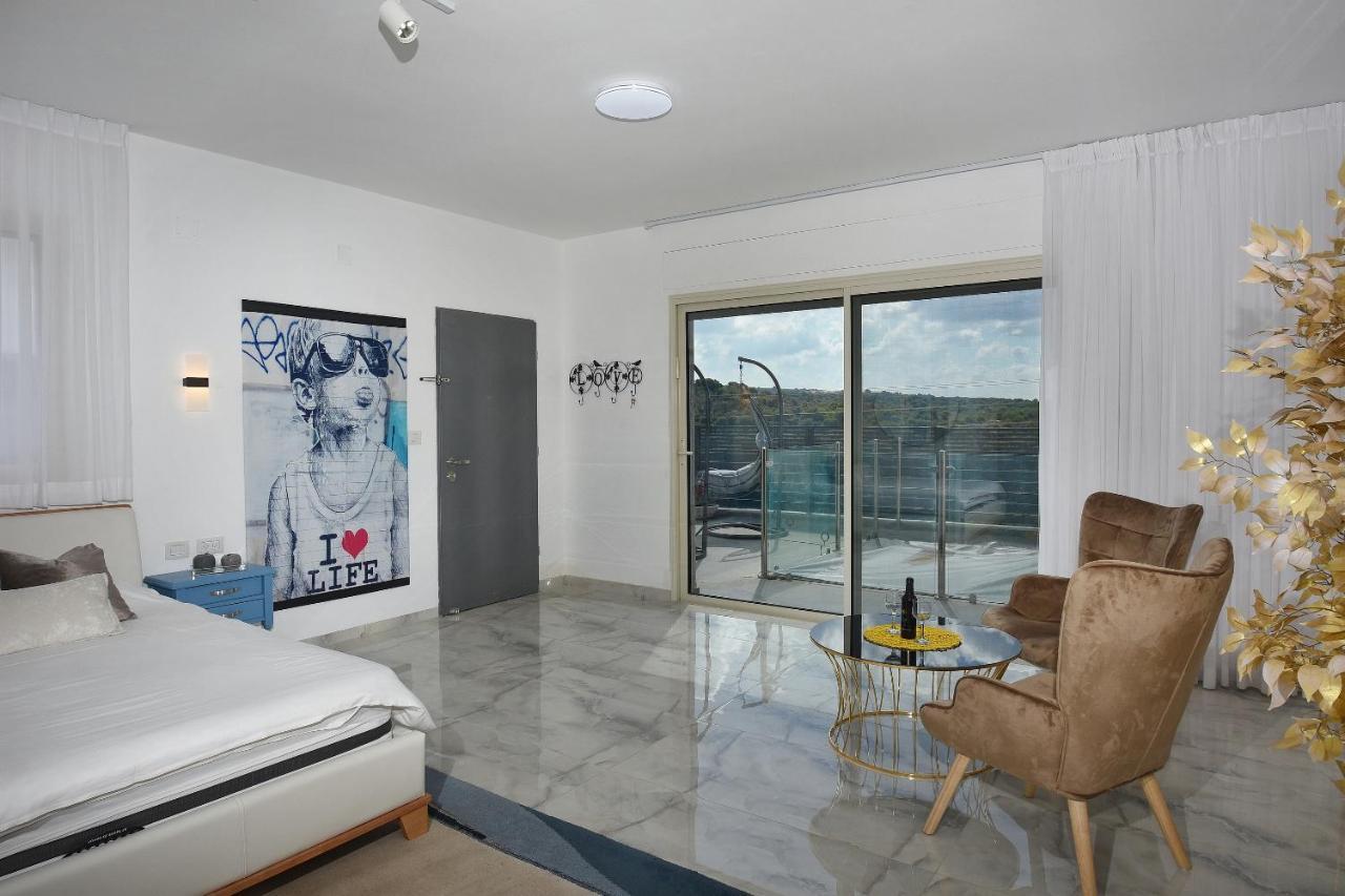 Apartament הסויטות של פולי Manot Zewnętrze zdjęcie
